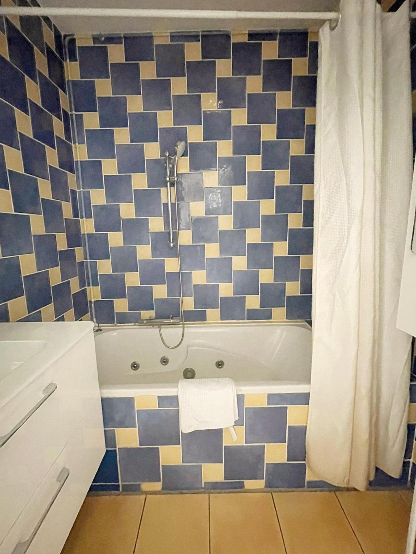 Superbe Apart 2 Rooms Lumineaux Parking Casa Lyon Luaran gambar